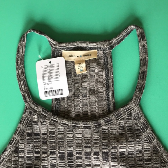 Modern grey dress - Picture 8 of 10